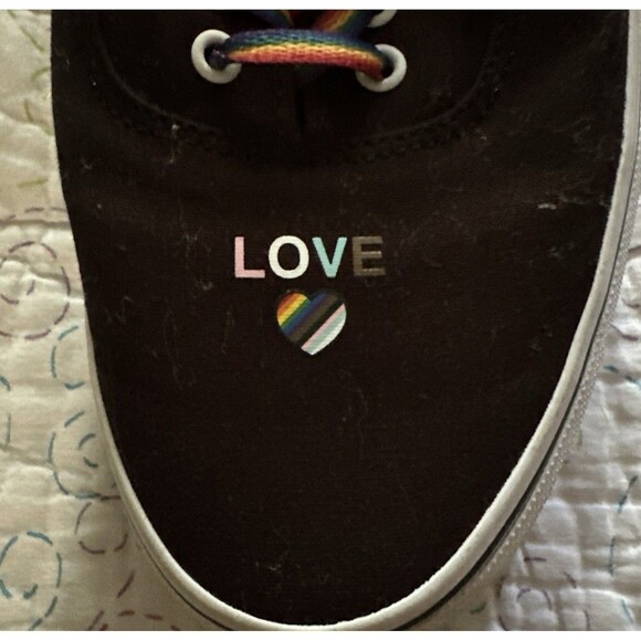 Vans Love Is Love Pride Sneakers Embroidered Size 13 - Picture 4 of 9